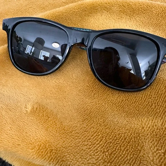 Pendleton Gabe Black Chief Joseph Gray Sunglasses - Picture 7 of 8